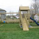 jeux-enfants-victoriaville-en-bois.jpg