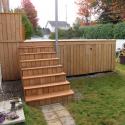 patio-avec-deck-de-piscine-en-epinette-torrefie-a-trois-rivieres-16.JPG
