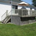 patio-avec-deck-de-piscine-en-epinette-torrefie-a-trois-rivieres-2.JPG